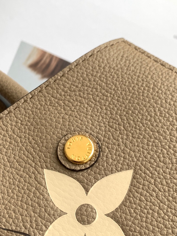 ルイヴィトンバッグ内部構造